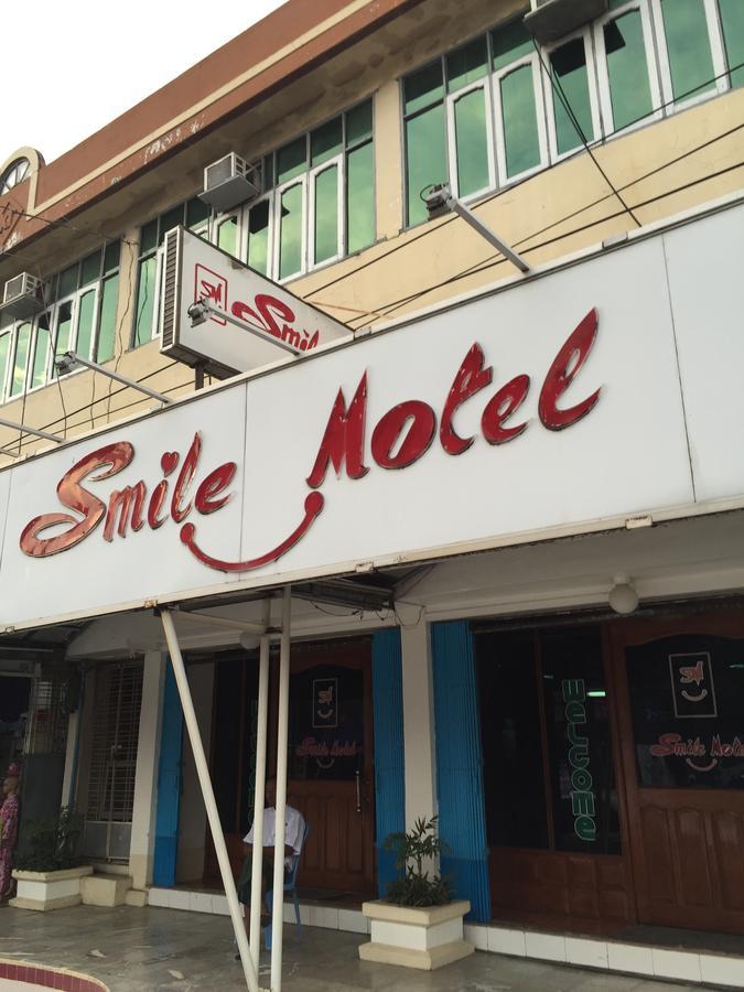Smile Motel Pyay 外观 照片